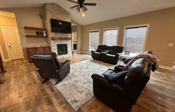 802 N 10th Avenue, Winterset, IA 50273