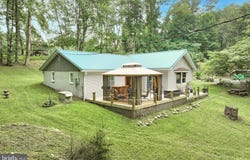 281 MIDDLE RIVER ROAD, BROGUE, PA 17309