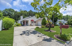 65 Colonial Drive, Tinton Falls, NJ 07753