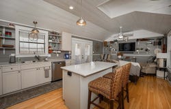 210 North Scott Street, Fayetteville, TX 78940