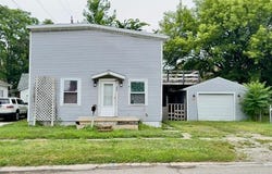 909 Elmwood Street, Port Huron, MI 48060