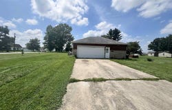 612 Terre Haute Road, Worthington, IN 47471