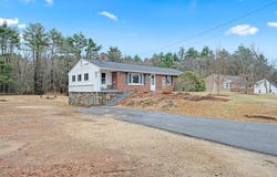 208 New Boston Rd, Sturbridge, MA 01566
