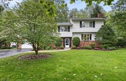 2242 Shawnee Path, Scotch Plains Twp., NJ 07076-4675