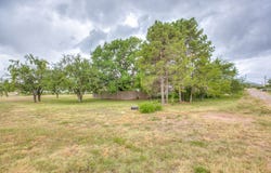 405 W James Ave, Mertzon, TX 76941