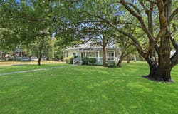 1221 S Crockett Street, Sherman, TX 75090