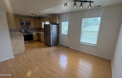 115 April Dr, Junction City, KY 40440