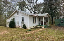 2264 Long Street, Grenada, MS 38901