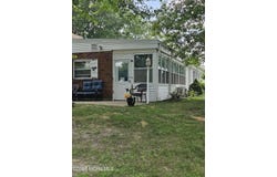 8 Cedar Street, Toms River, NJ 08757