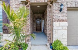 957 Crest Breeze Drive, Fort Worth, TX 76052