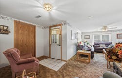 137 N Davidson Ave, Bentley, KS 67016