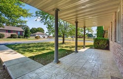 2403 Fruit Station Drive, Mountain Grove, MO 65711