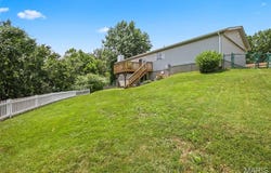 5846 Falcon View Lane, Oakville, MO 63129