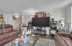 76 Union St, Barre, MA 01005
