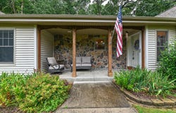 W294n3107 Bittersweet Ln, Pewaukee, WI 53072