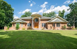 11605 Dunmaglas Drive, Bath, MI 48808