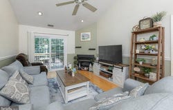 1295 TRISTRAM CIRCLE, MANTUA, NJ 08051