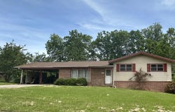 1427 Timberlane Dr, Cullman, AL 35055