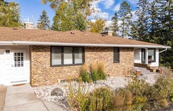 3601 E Superior St, Duluth, MN 55804