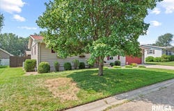 405 MELROSE Street, Jacksonville, IL 62650