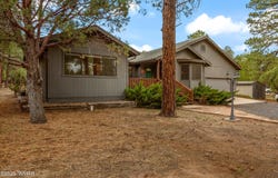 2235 Moccasin Drive, Overgaard, AZ 85933