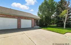 5503 HACKER CIR, Cheyenne, WY 82009