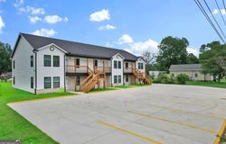 610 Elberta, Fort Valley, GA 31030