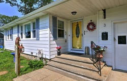 3 Pierce Lane, Naugatuck, CT 06770