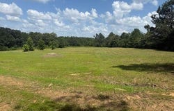 2555 Laws Hill Road, Holly Springs, MS 38635