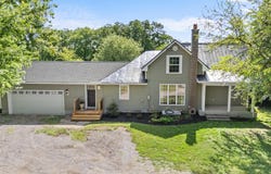 3190 W Bacon Road, Hillsdale, MI 49242
