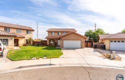 2301 Victoria Ct, Imperial, CA 92251