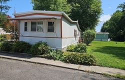 65 JAMES AVE, SOUTHAMPTON, NJ 08088