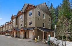 87698 E CREEK RIDGE RD, Government Camp, OR 97028