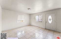 116 E 68th St, Los Angeles, CA 90003