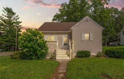 1020 Saint Jacob Avenue, Albert Lea, MN 56007