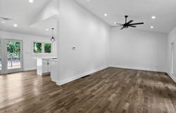 8147 Oakwood Avenue, Munster, IN 46321