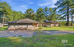 42217 Earl Durant Rd, Bay Minette, AL 36507