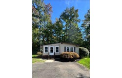 27 Hemming Way Drive, North Brunswick, NJ 08902