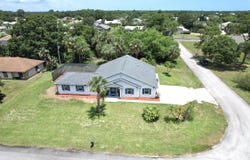 126 Hinchman Avenue, Sebastian, FL 32958