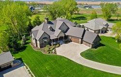 556 Firethorn Trail, Dakota Dunes, SD 57049