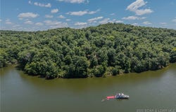 26450 Eaglepoint Road, Barnett, MO 65011