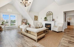 225 Derby St, Salem, MA 01970