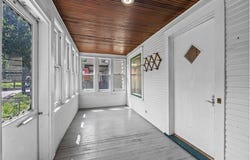1231 Thomas Avenue, Saint Paul, MN 55104