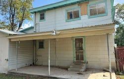 136 E DOUGHTY ST, Uvalde, TX 78801