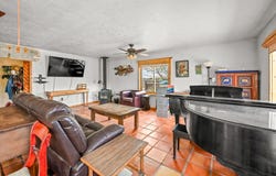 1 Turquoise Lane, El Prado, NM 87529-0000
