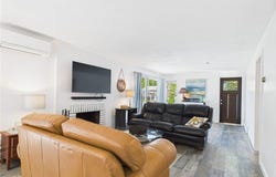 34 Beach Plum Road, Narragansett, RI 02882