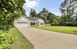 106 Driftwood Lane, Hampstead, NC 28443