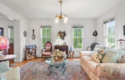 140 DELAWARE AVE, LAUREL, DE 19956