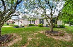 1077 Century Hill Street, Louisville, OH 44641