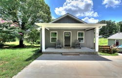 412 N Spring Street, Walhalla, SC 29691